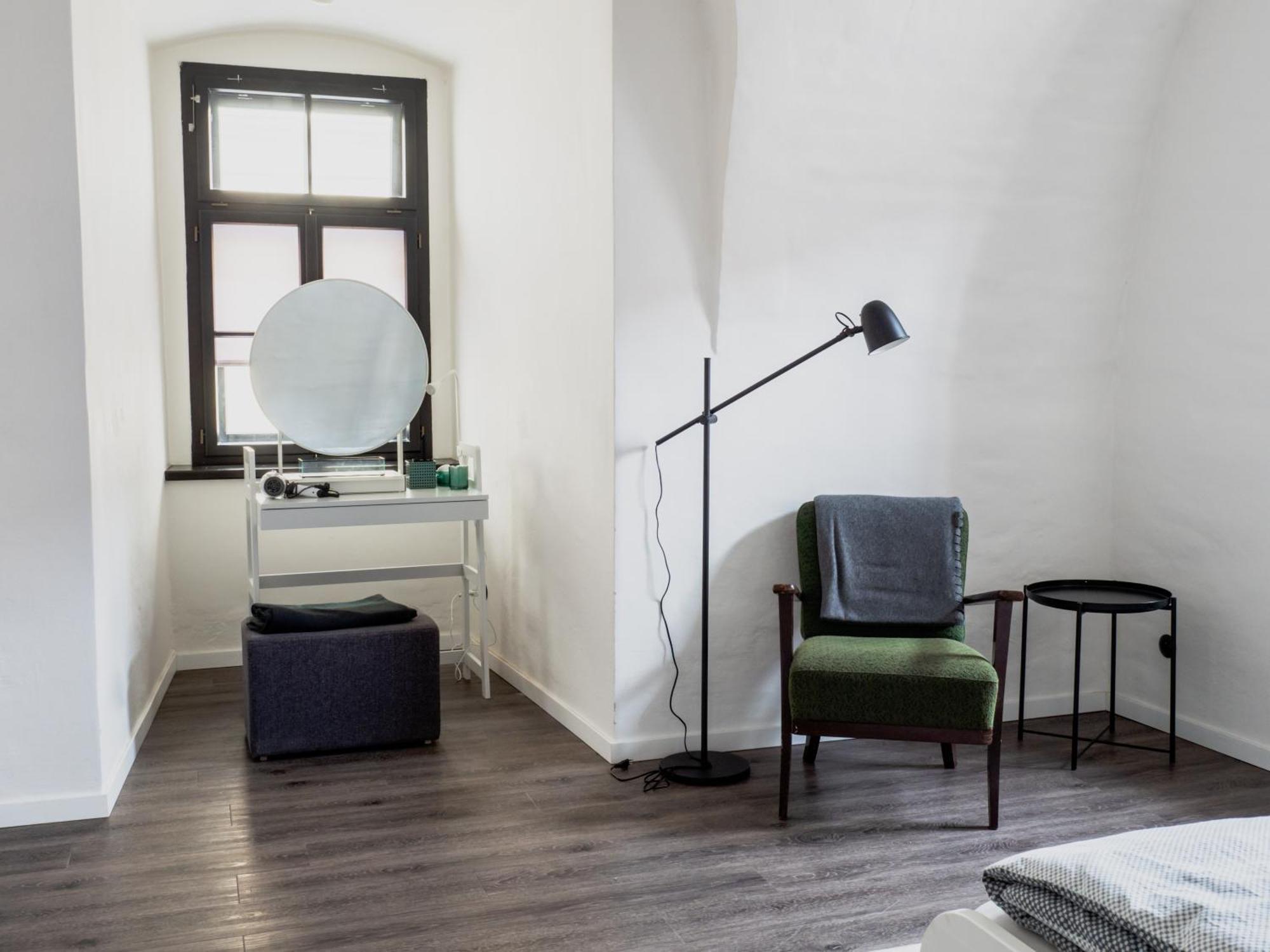 Long Story Short Hostel & Cafe Όλομουτς Εξωτερικό φωτογραφία