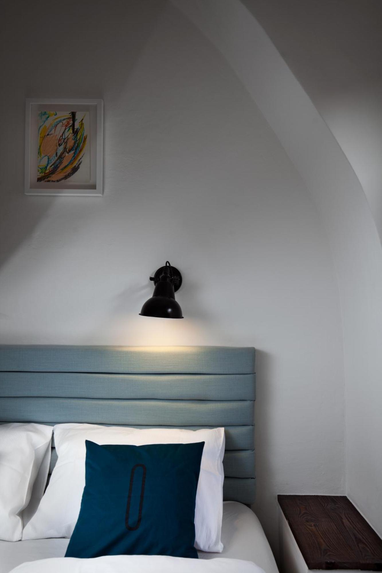 Long Story Short Hostel & Cafe Όλομουτς Εξωτερικό φωτογραφία