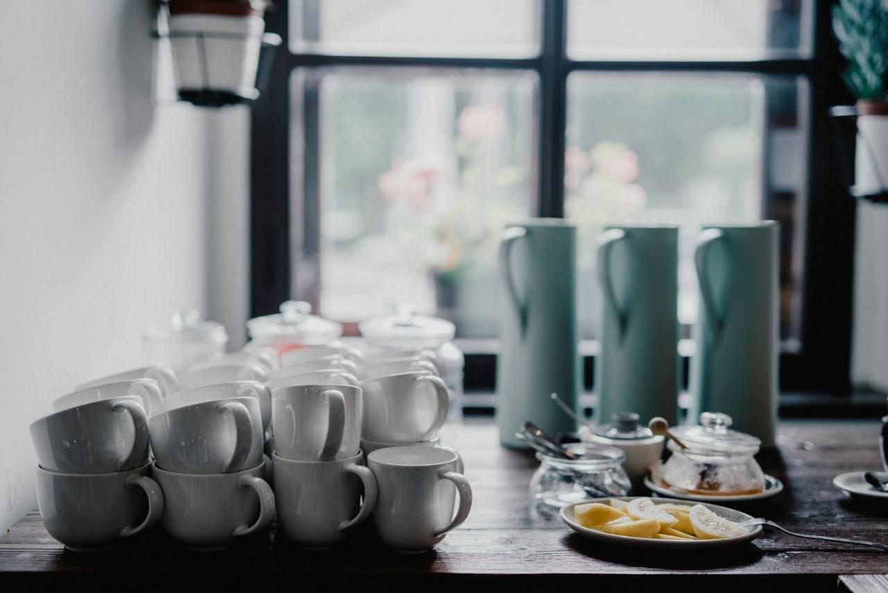 Long Story Short Hostel & Cafe Όλομουτς Εξωτερικό φωτογραφία